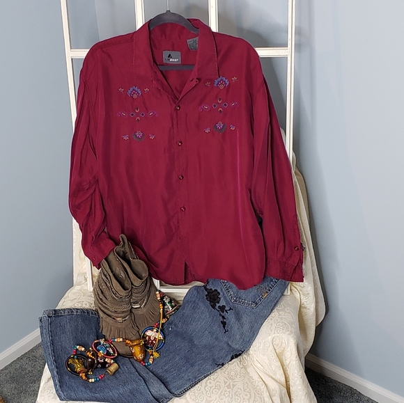 Vintage silk embroidered blouse - Picture 5 of 13